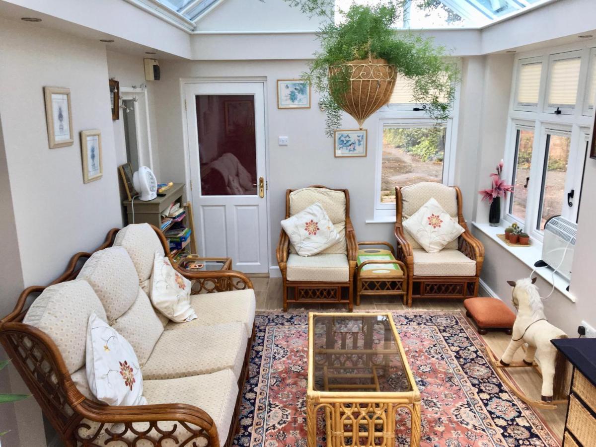 Bron Hafren Bed & Breakfast มอนต์โกเมอรี ภายนอก รูปภาพ