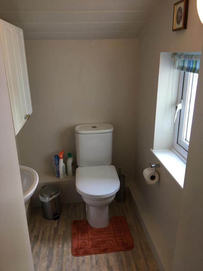 Bron Hafren Bed & Breakfast มอนต์โกเมอรี ภายนอก รูปภาพ